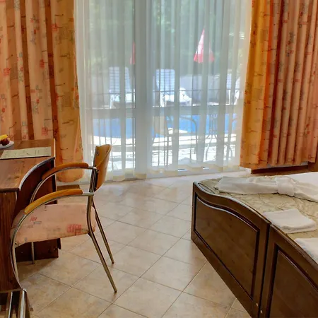 Hotel Feniks Лозенець Екстер'єр фото