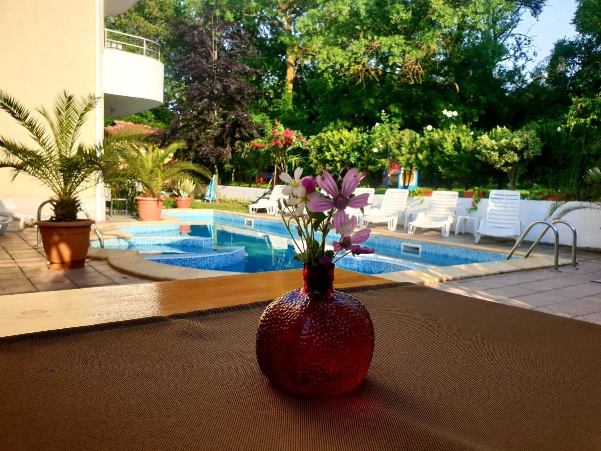 Feniks Hotel 3*
